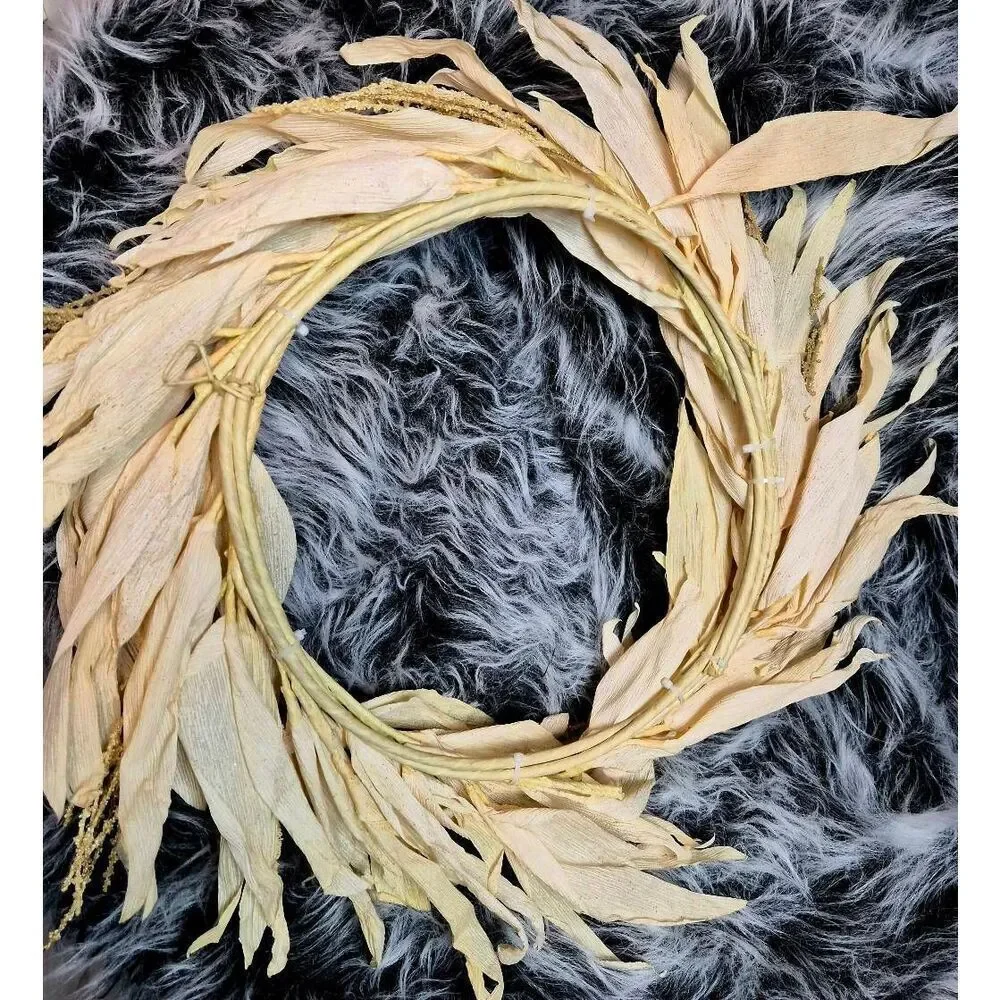 Corn husk wreath